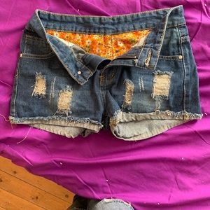 Jean shorts size 28